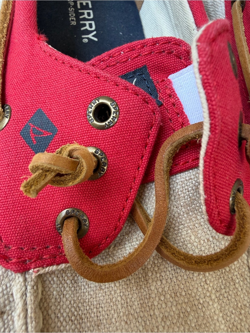 Sperry Crest Boat Canvas Shoes Womens 7.5 Red Beige Memory Foam - Picture 2 of 8
